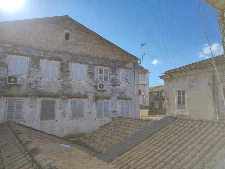 Mary'S Bright Apartment - Corfu Old Town 외부 사진
